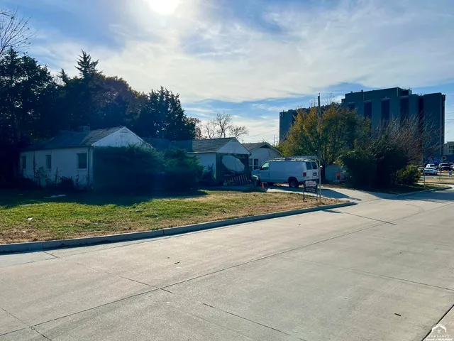 $450,000 | 1801 Missouri Street, Lawrence, KS 66044