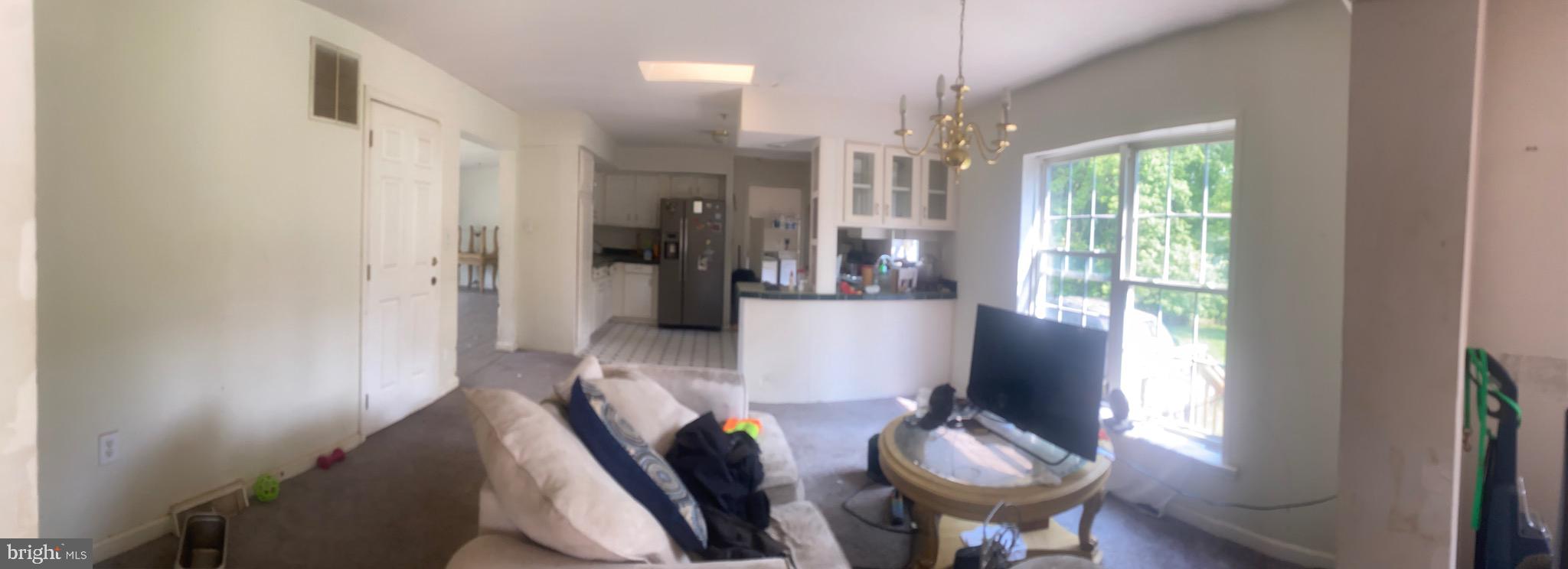 6701 Springbrook Lane Clinton, MD 20735 - Photo 21 of 53 Kitchen/Living room or Den area