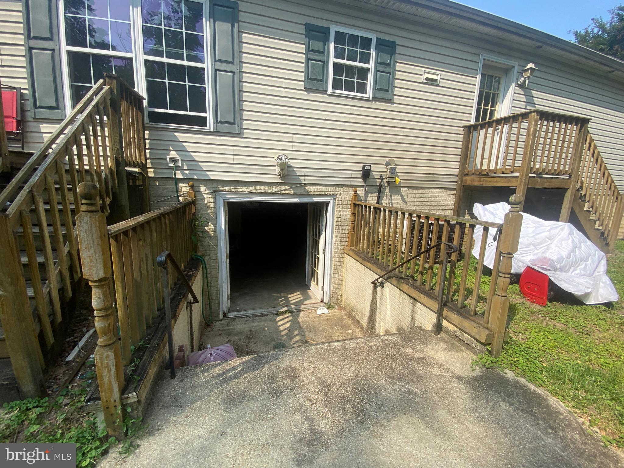 6701 Springbrook Lane Clinton, MD 20735 - Photo 34 of 53 backyard