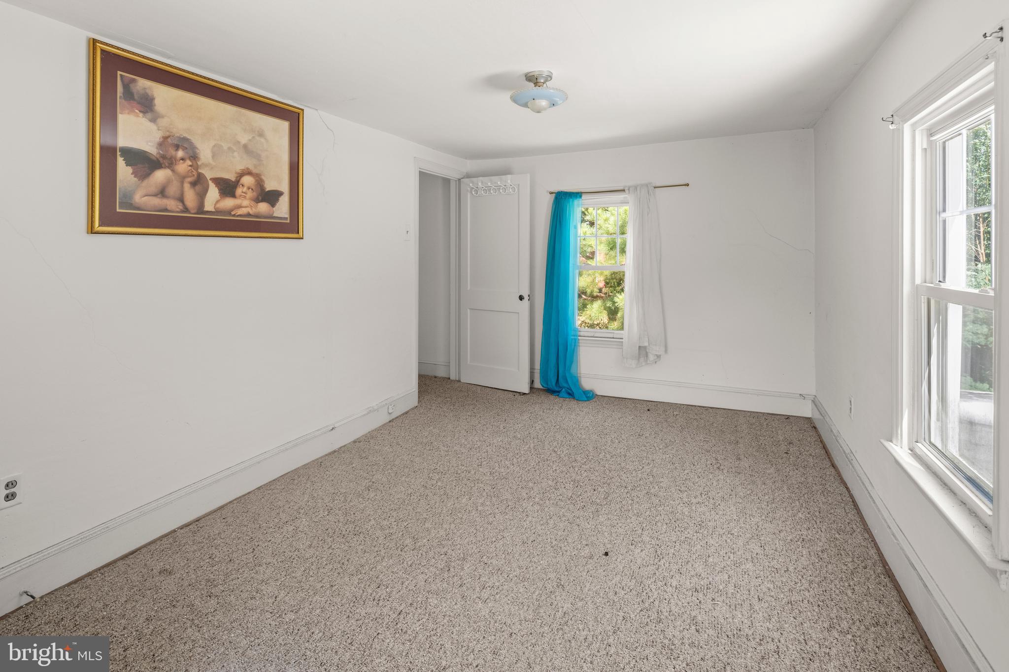 349 West Jersey Avenue Pitman, NJ 08071 - Photo 60 of 66 an empty room with windows and closet