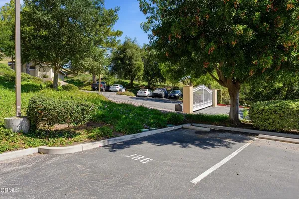 $349,999 | 2731 Erringer Road, Unit 86, Simi Valley, CA 93065