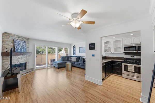 $349,999 | 2731 Erringer Road, Unit 86, Simi Valley, CA 93065