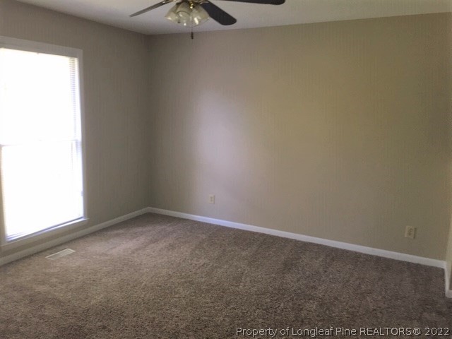 3319 Arrowhead Road Spring Lake, NC 28390 - Photo 10 of 20 an empty room with a window