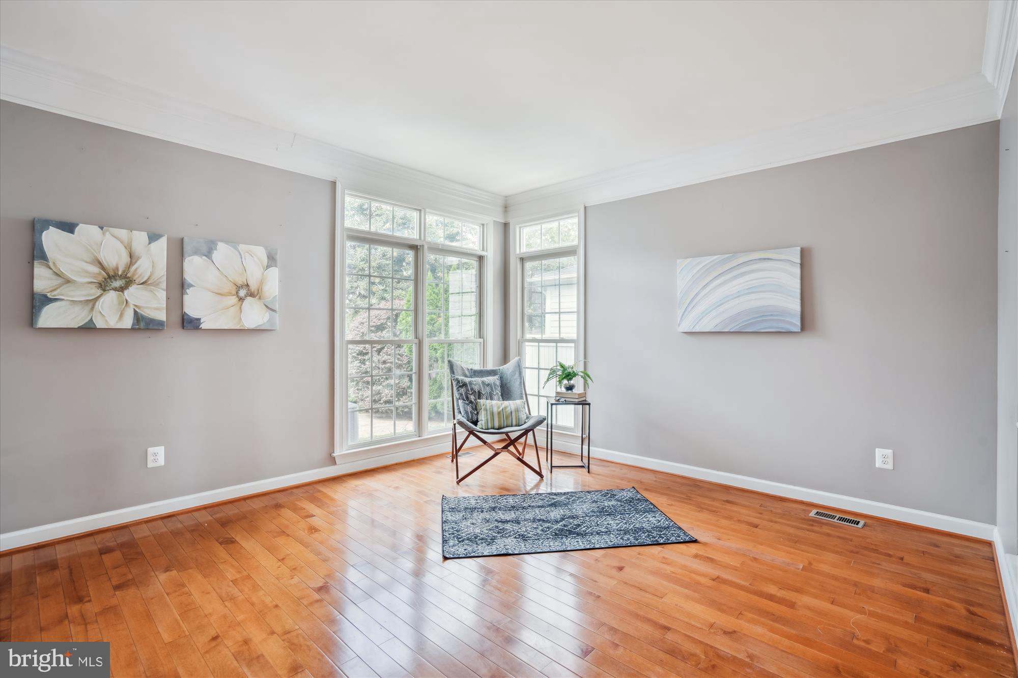 702 Banneker Lane Annapolis, MD 21401 - Photo 18 of 105 Living Room
