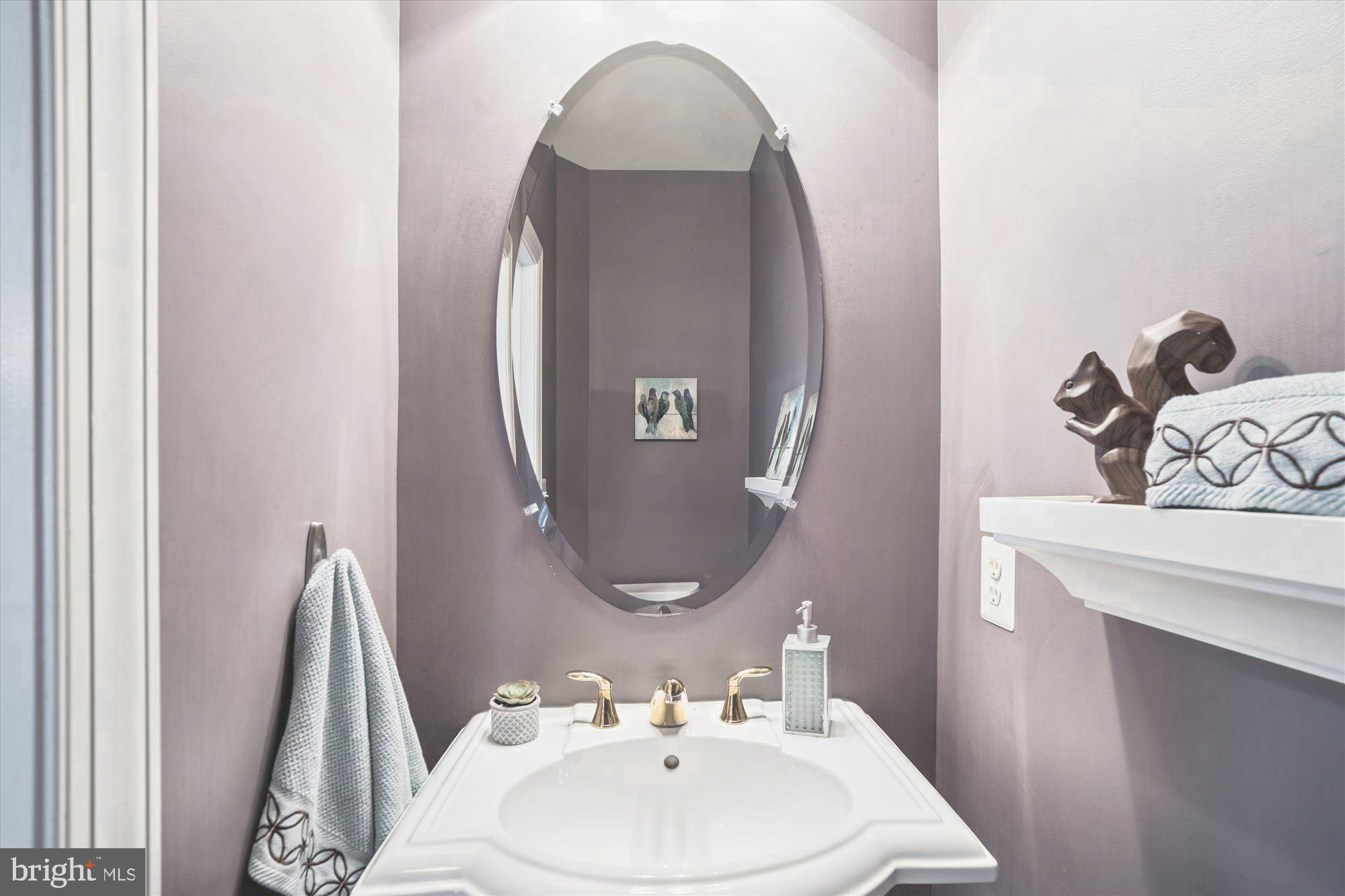 702 Banneker Lane Annapolis, MD 21401 - Photo 42 of 105 Powder Room