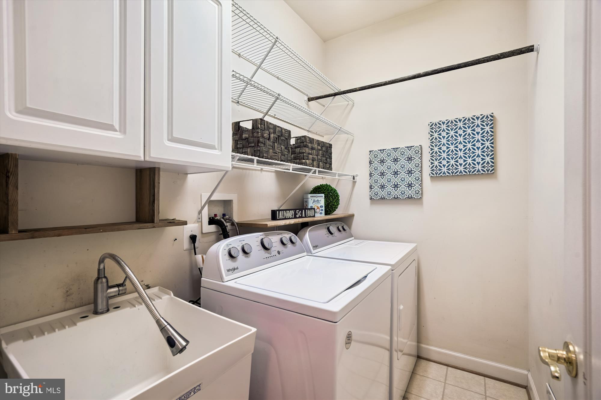 702 Banneker Lane Annapolis, MD 21401 - Photo 43 of 105 Laundry
