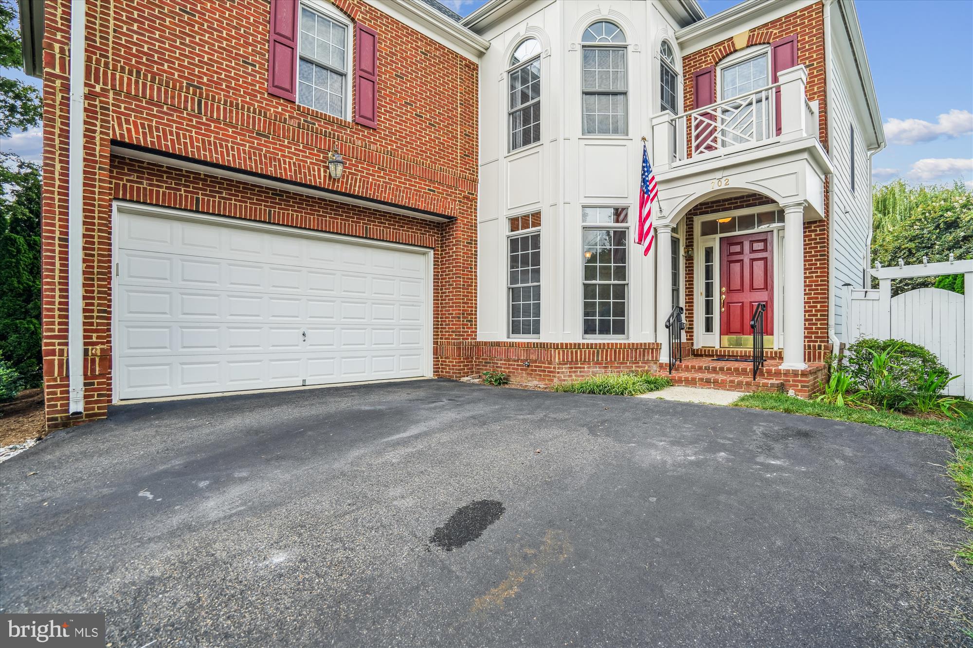 702 Banneker Lane Annapolis, MD 21401 - Photo 5 of 105 Driveway