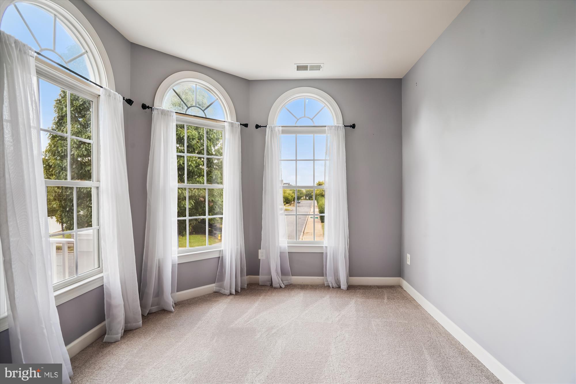 702 Banneker Lane Annapolis, MD 21401 - Photo 57 of 105 Sitting Room