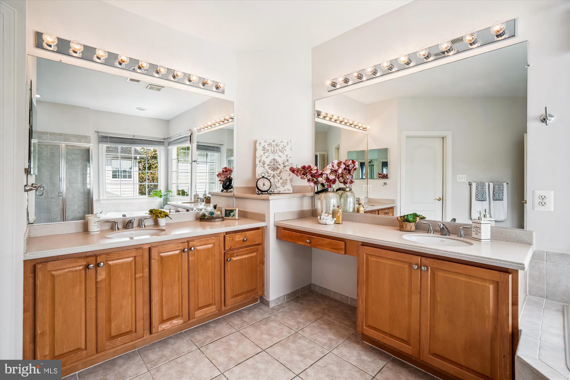702 Banneker Lane Annapolis, MD 21401 - Photo 61 of 105 Primary Bath