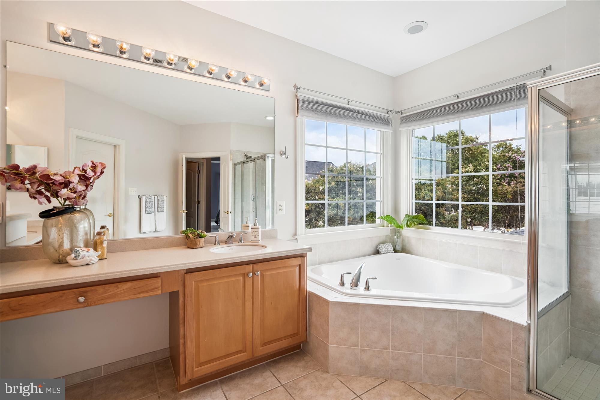 702 Banneker Lane Annapolis, MD 21401 - Photo 62 of 105 Primary Bath