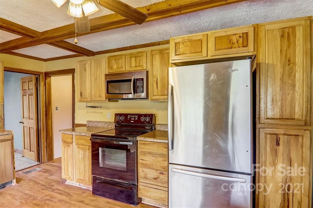 2045 Riddle Farm Road Marshall, NC 28753 - Photo 15 of 38 Gallery Image 15