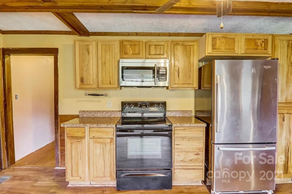 2045 Riddle Farm Road Marshall, NC 28753 - Photo 16 of 38 Gallery Image 16
