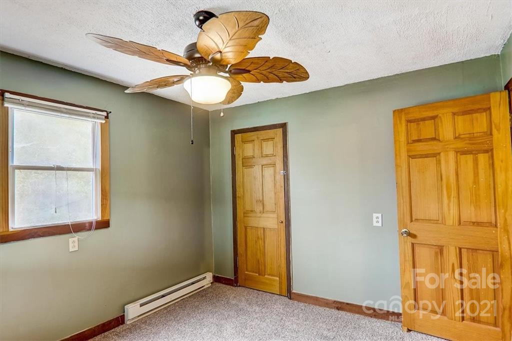 2045 Riddle Farm Road Marshall, NC 28753 - Photo 22 of 38 Gallery Image 22