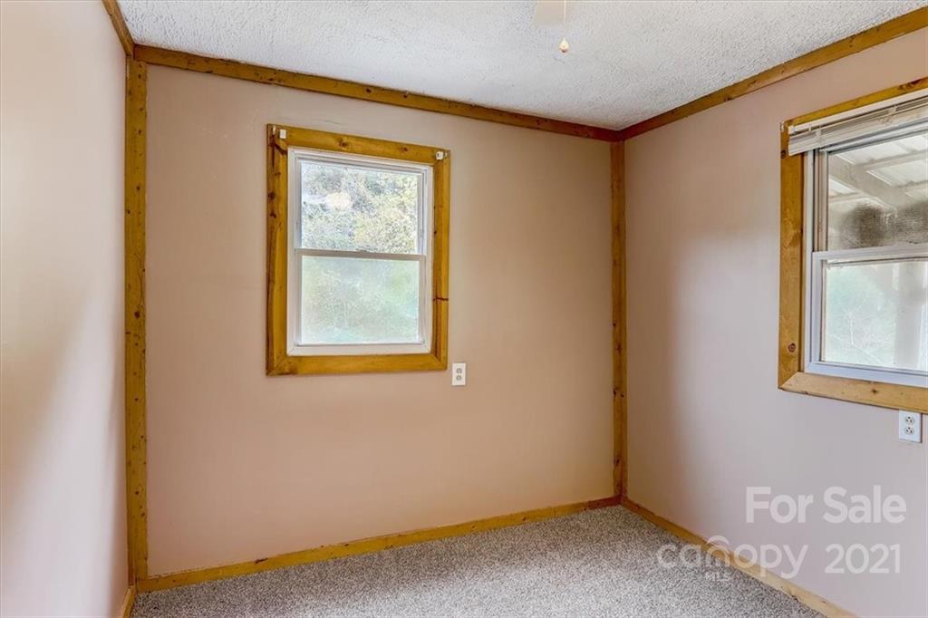 2045 Riddle Farm Road Marshall, NC 28753 - Photo 26 of 38 Gallery Image 26