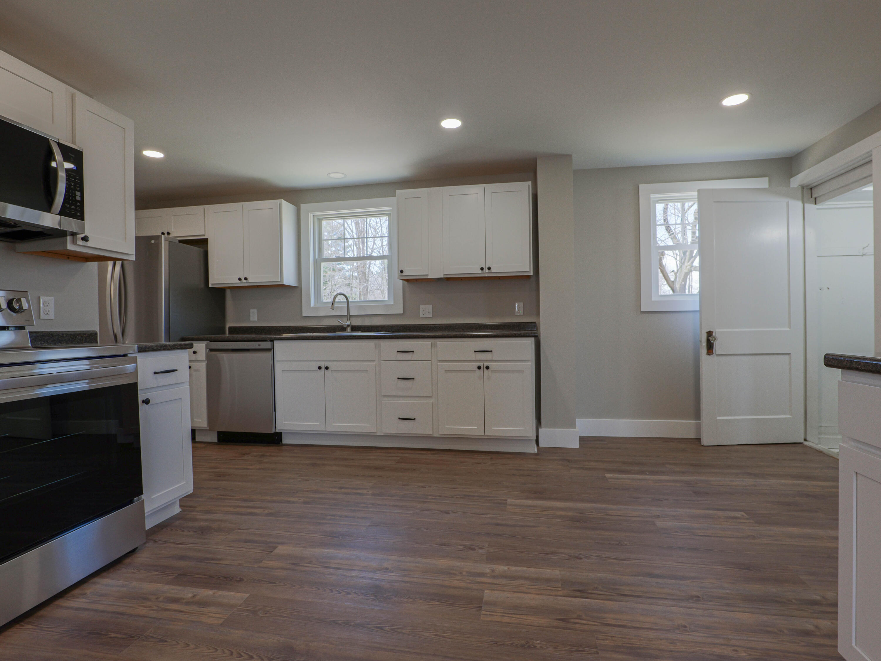 615 Riverside Drive Augusta, ME 04330 - Photo 20 of 47 rvrsd-46