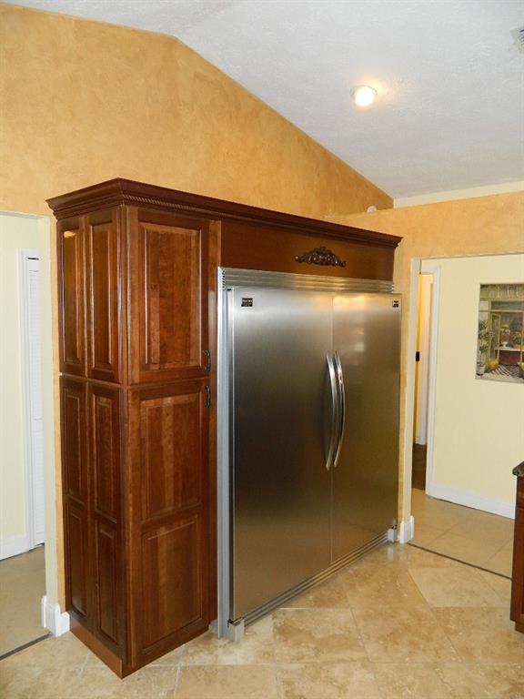 4709 Southeast Robertson Road Stuart, FL 34997 - Photo 7 of 41 Gallery Image 7