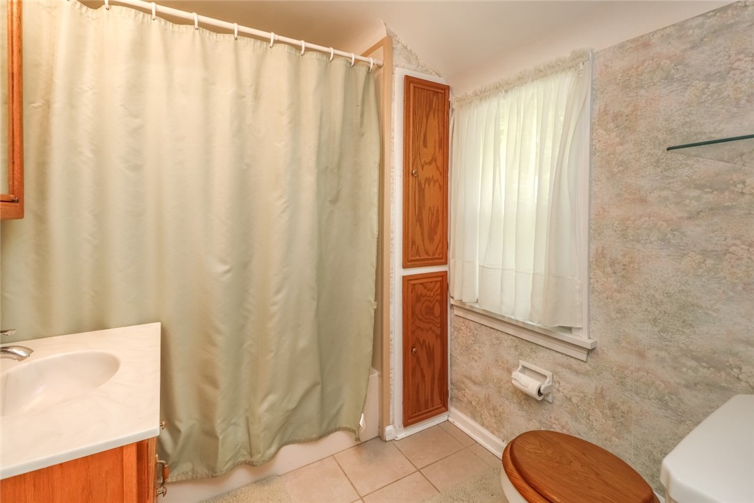 2620 Oakview Drive Irondequoit, NY 14617 - Photo 18 of 26