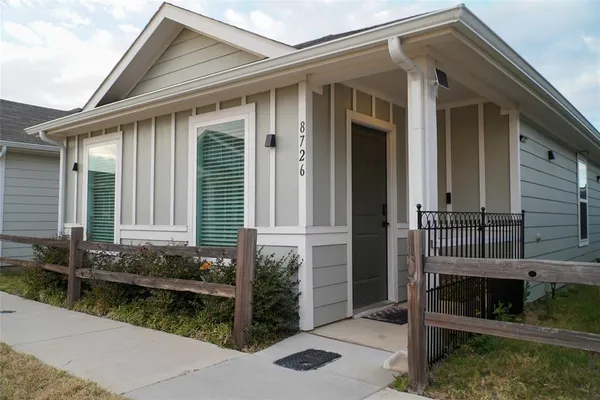 $205,000 | 8726 Texas Risinger Drive, Unit 50, Fort Worth, TX 76123