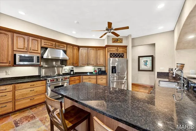 $725,000 | 1504 Gedern Drive, Columbia, IL 62236