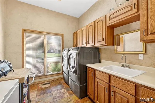 $725,000 | 1504 Gedern Drive, Columbia, IL 62236