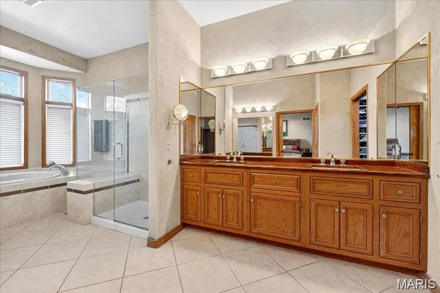 $725,000 | 1504 Gedern Drive, Columbia, IL 62236