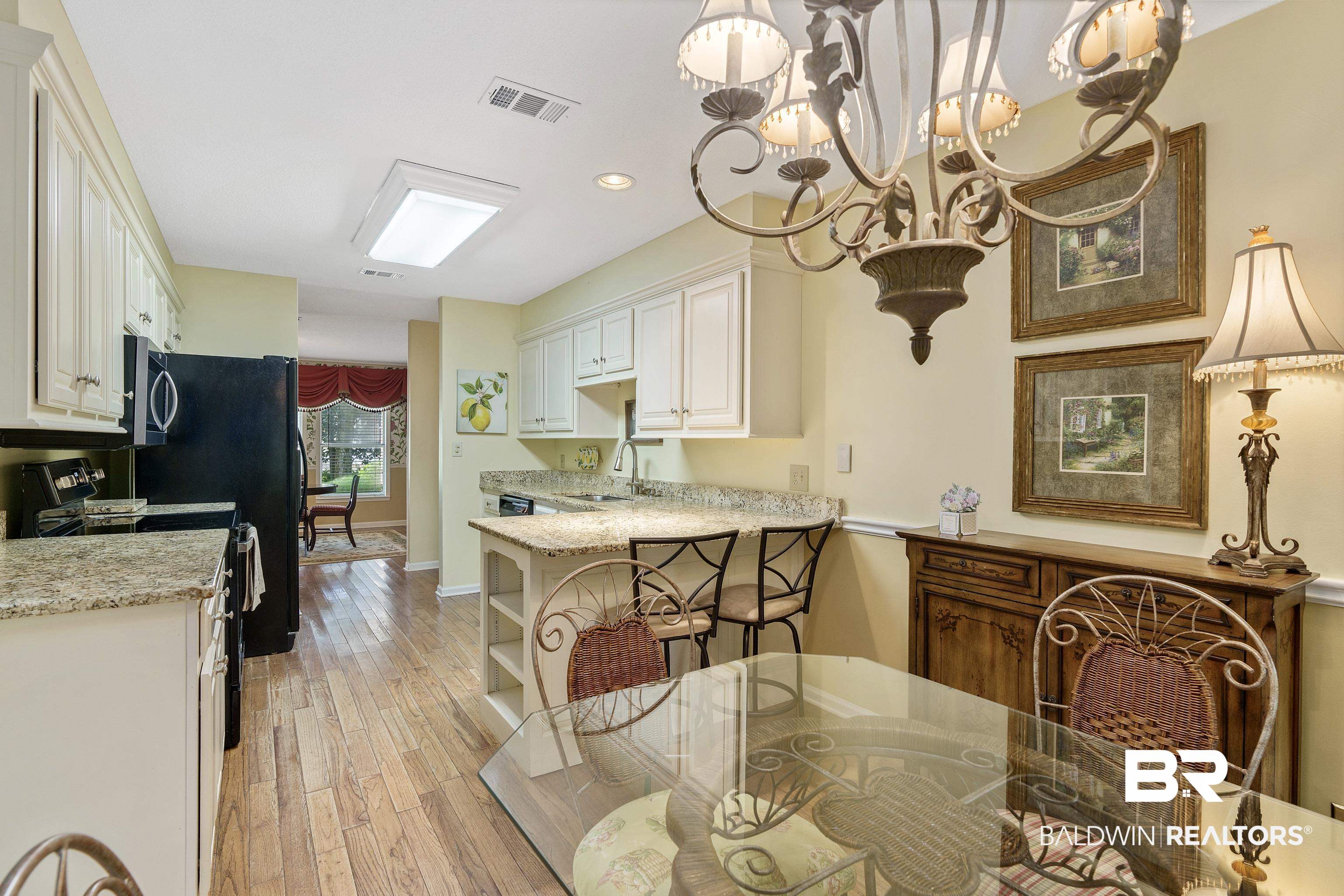 305 Beall Lane Daphne, AL 36526 - Photo 14 of 28 Kitchen & Breakfast Room