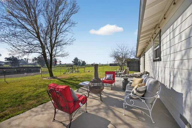 $1,125,000 | 11490 Arno Road, Galt, CA 95632