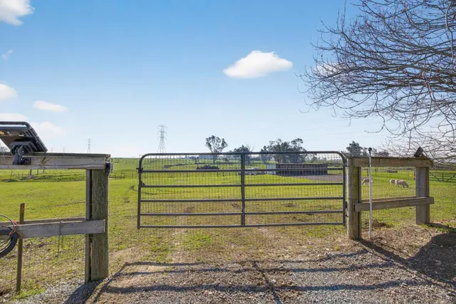 $1,125,000 | 11490 Arno Road, Galt, CA 95632