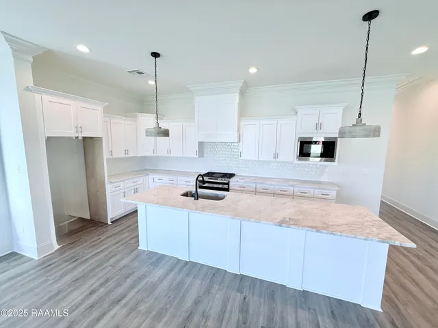 $399,500 | 219 Timber Mill Street, Lafayette, LA 70508