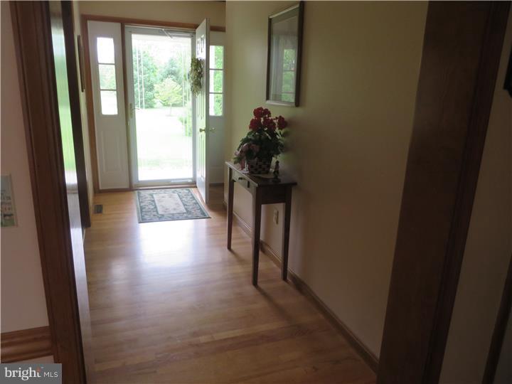 1296 Centerton Road Pittsgrove, NJ 08318 - Photo 6 of 21 Foyer