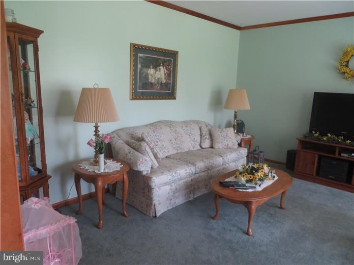 1296 Centerton Road Pittsgrove, NJ 08318 - Photo 7 of 21 Living Room