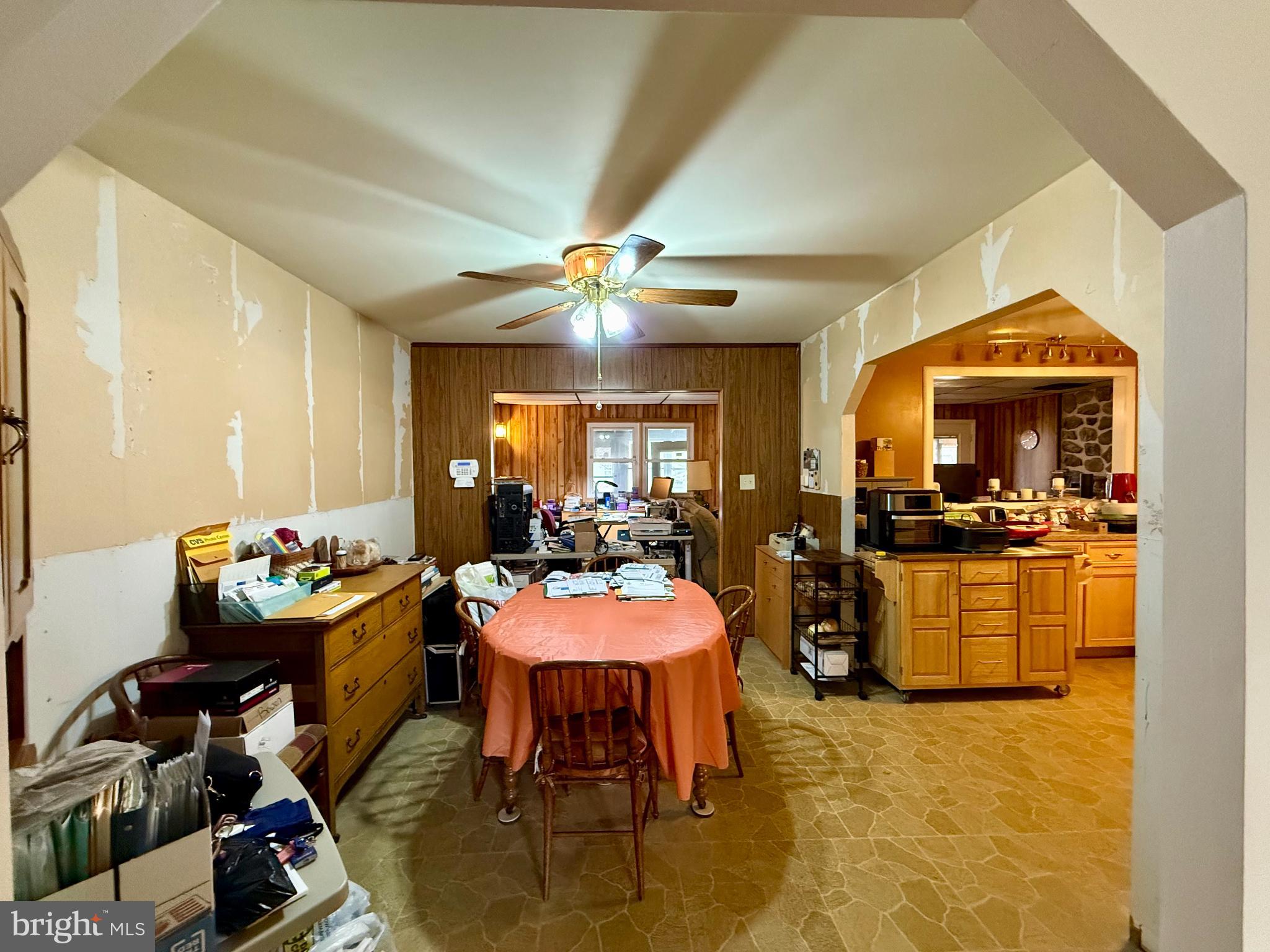 29866 Jefferson Road Mechanicsville, MD 20659 - Photo 16 of 43 Spacious kitchen awaiting personal touch.