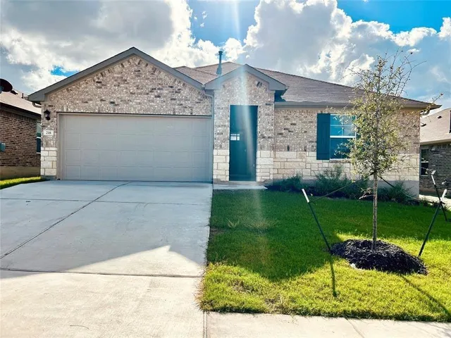 $1,900 | 218 Bethpage Drive, San Marcos, TX 78666