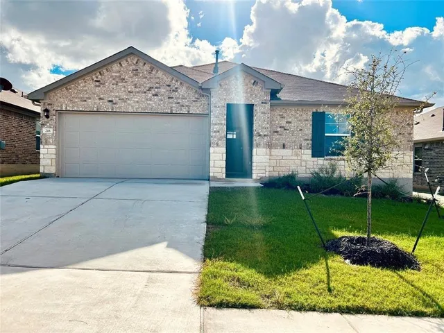 $1,900 | 218 Bethpage Drive, San Marcos, TX 78666