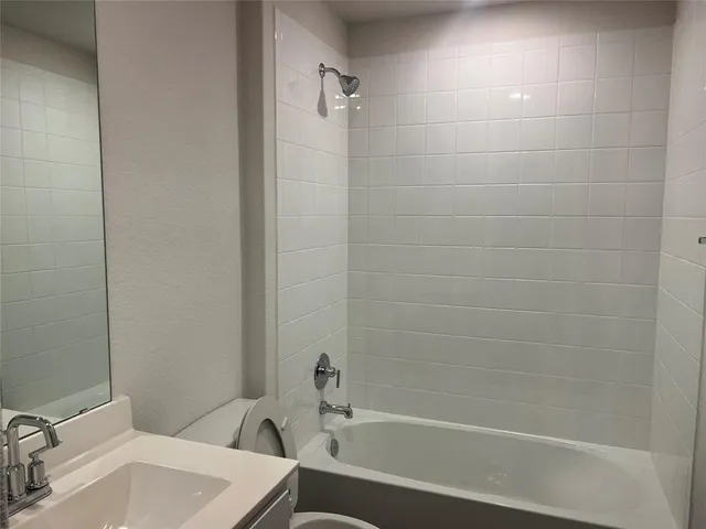 $1,900 | 218 Bethpage Drive, San Marcos, TX 78666