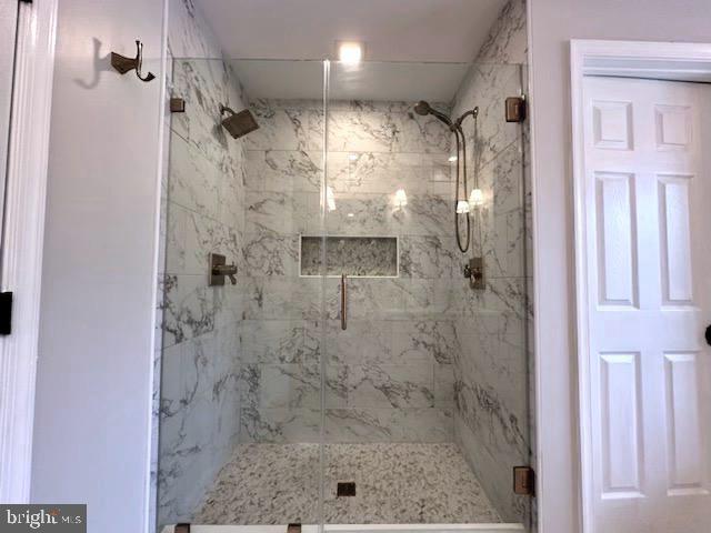 301 Longbow Road Mount Airy, MD 21771 - Photo 31 of 63 Master Shower Dual Shower Heads