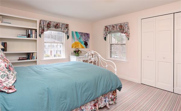 47 Northgate Road Wellesley, MA 02481 - Photo 8 of 9