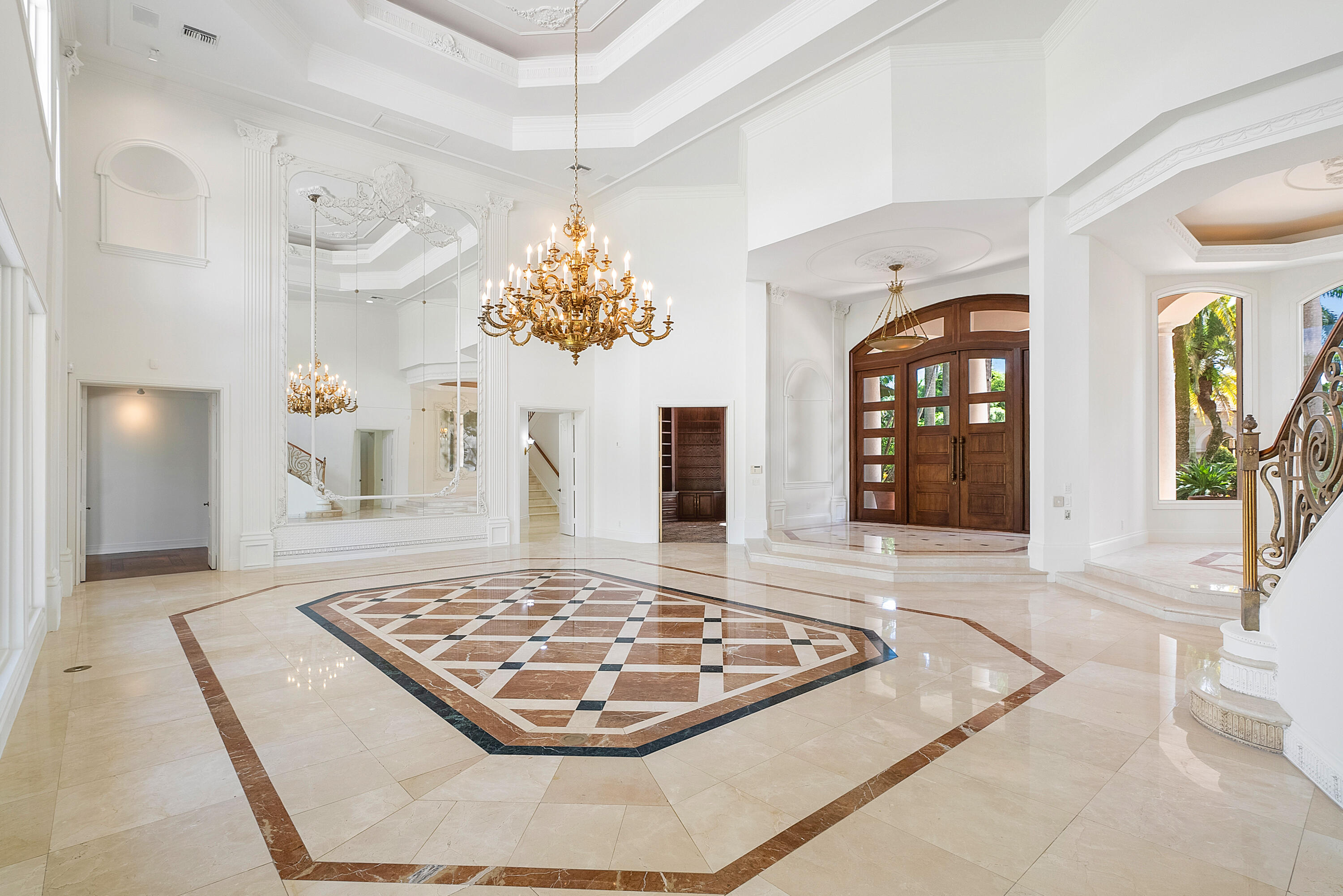 17951 Lake Estates Drive Boca Raton, FL 33496 - Photo 15 of 105 living room