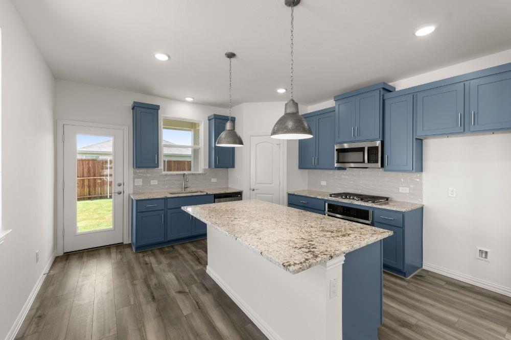 1405 Grove Pond Road Forney, TX 75126 - Photo 16 of 33 16. 1405 Grove Pond - Kitchen