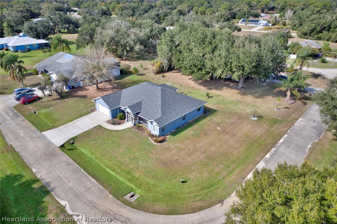 309 Cardinal Road Sebring, FL 33876 - Photo 4 of 50 Gallery Image 4