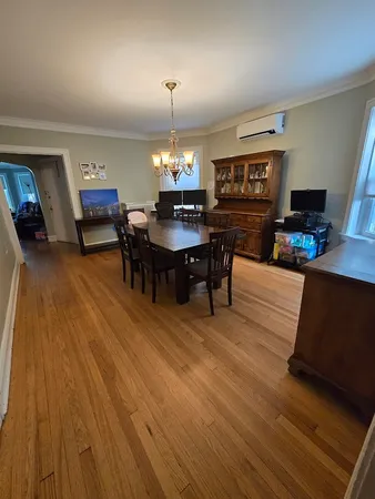 $785,000 | 5910 North Campbell Avenue, Chicago, IL 60659