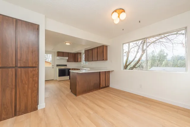 $249,500 | 3700 Conchas Street, Shasta Lake, CA 96019