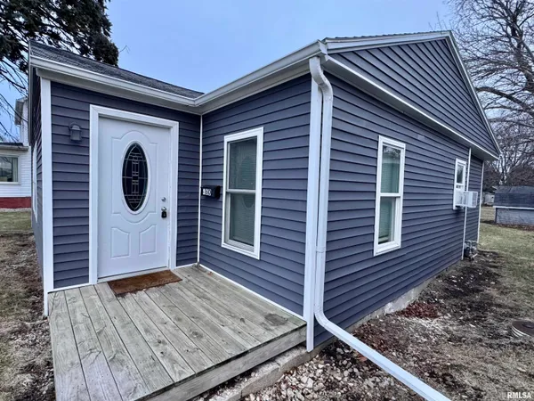 $74,000 | 460 Cole Street, Bushnell, IL 61422