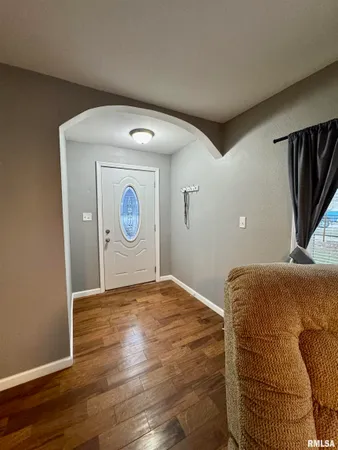 $74,000 | 460 Cole Street, Bushnell, IL 61422