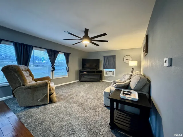 $77,000 | 460 Cole Street, Bushnell, IL 61422