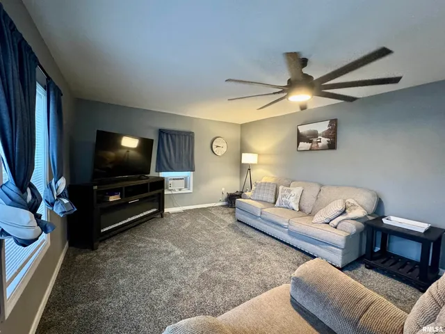 $77,000 | 460 Cole Street, Bushnell, IL 61422