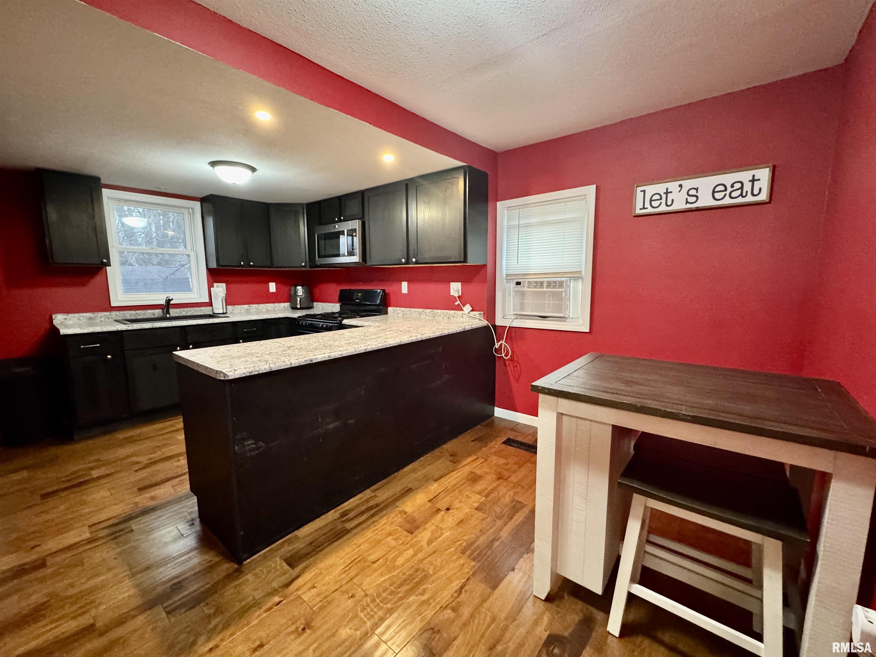 460 Cole Street Bushnell, IL 61422 - Photo 10 of 26