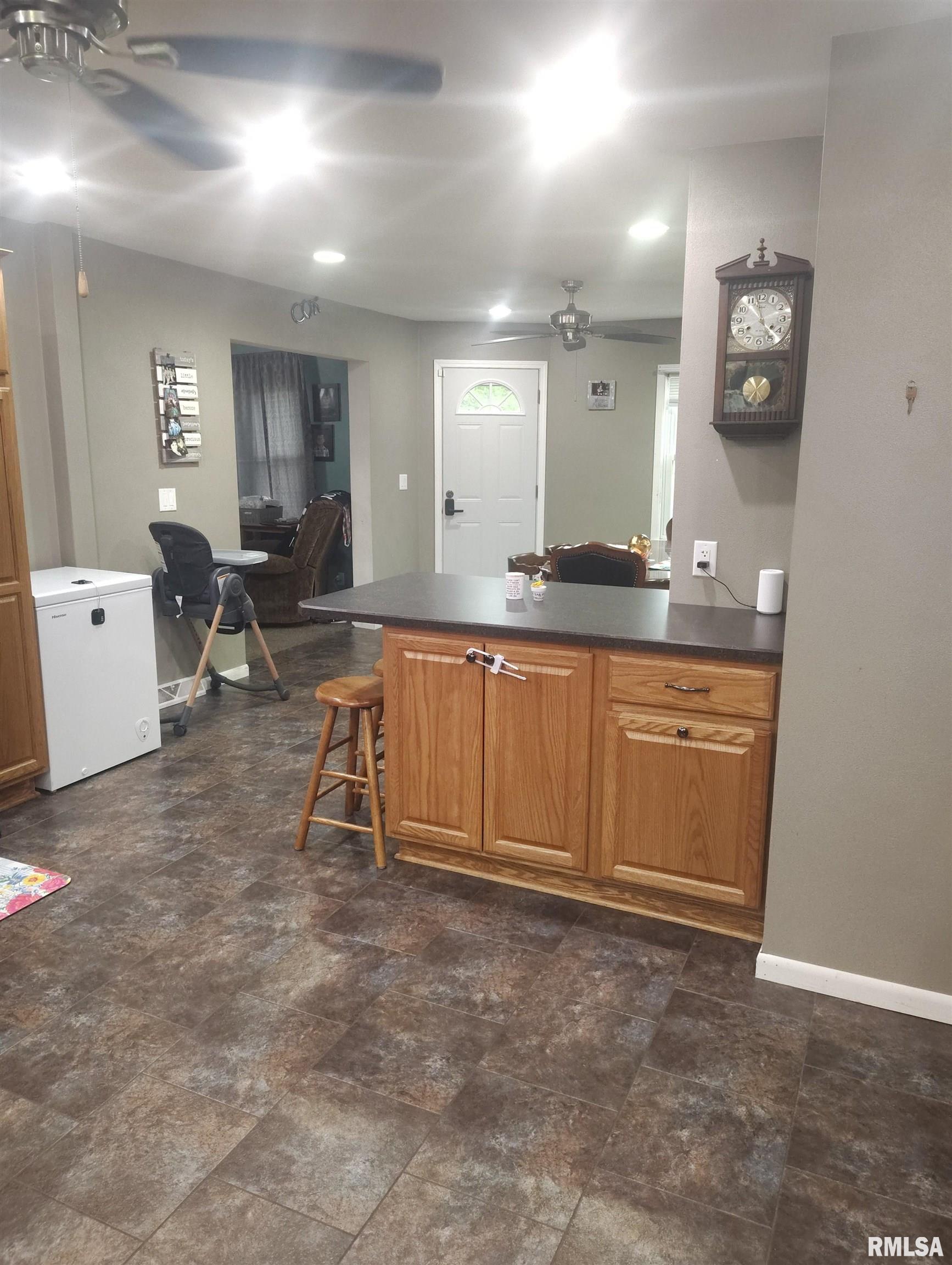 362 East Ash Street Canton, IL 61520 - Photo 15 of 56