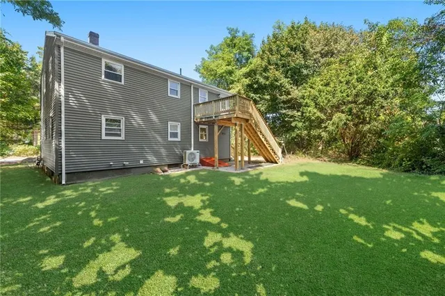 $2,750 | 7 Laneway Court, Unit B, Narragansett, RI 02882