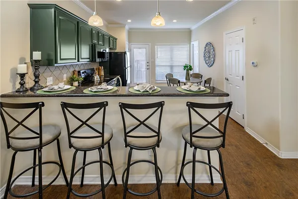 $345,000 | 305 Holleman Drive East, Unit 102, College Station, TX 77840